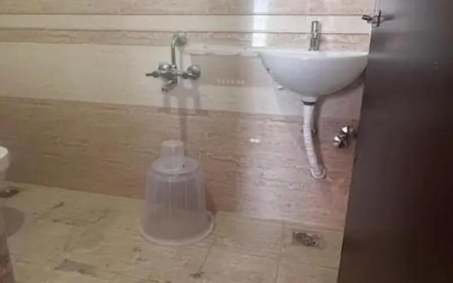 V Inn Service Apartments