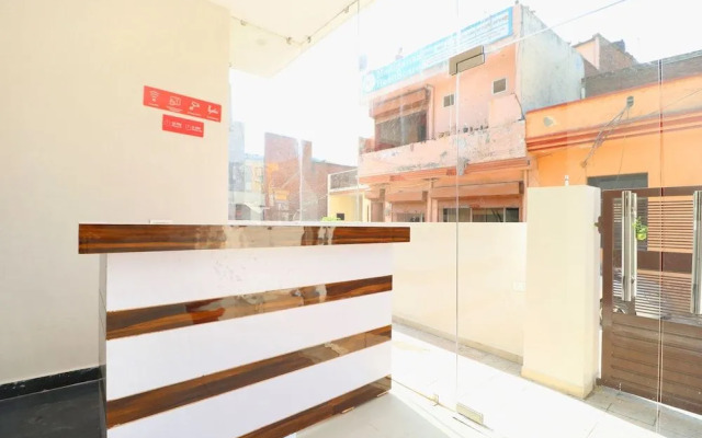 OYO 24142 Hotel Smart King