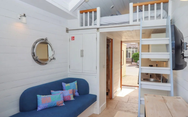 Beach Hut 5
