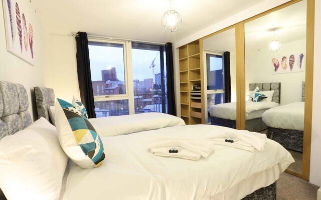 Fiveways City View Apartment