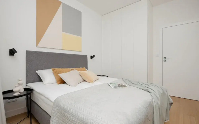 Elegant City Center by Renters Prestige