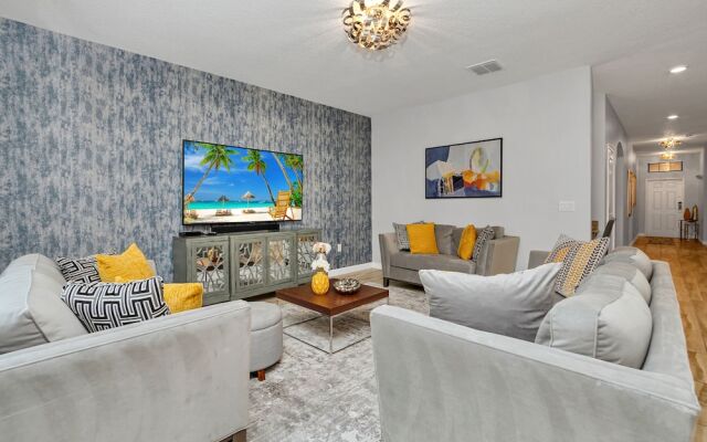 5421 Solterra Circle