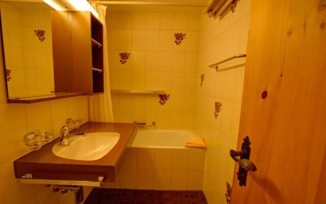 Chesa Munteratsch 1 1 2-Zimmerwohnung 204 Typ D