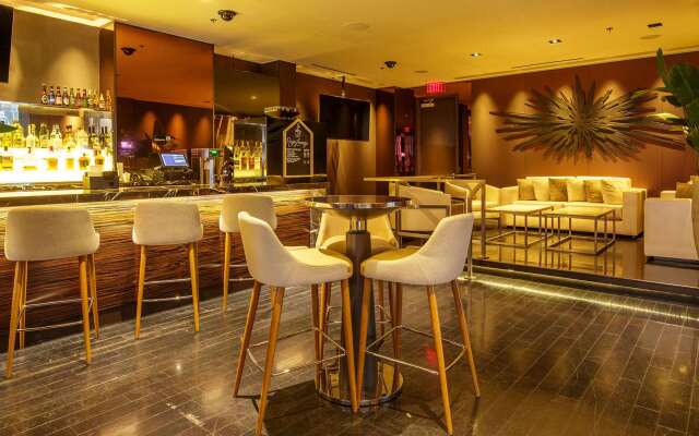 Palms Place