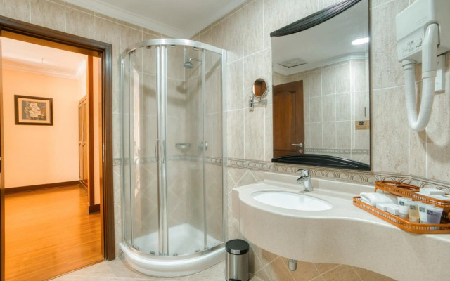 Kibo Palace Hotel Arusha