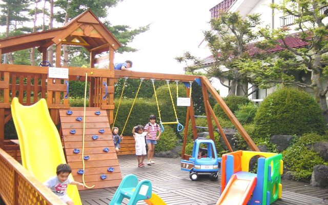 Kawaguchiko Lakeside Hotel