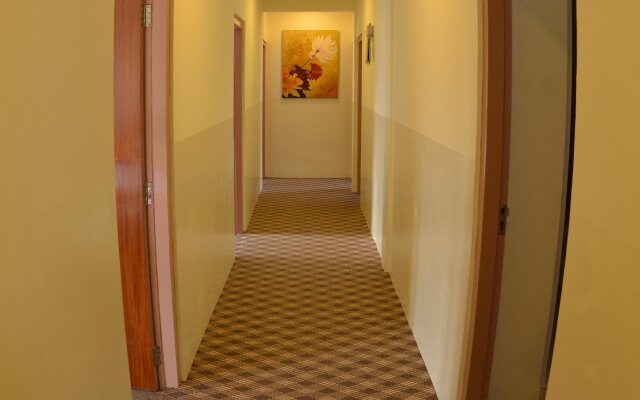 Hotel Serenity