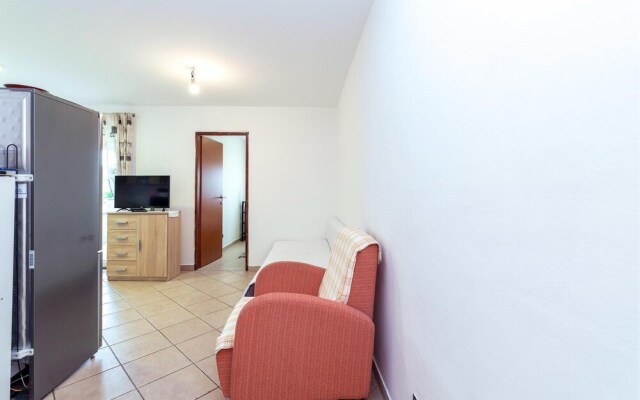 Awesome Apartment in Rovanjska With 2 Bedrooms and Wifi