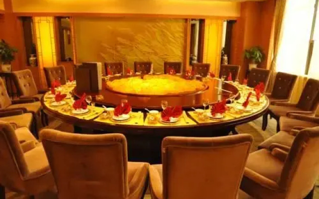 Dayi Shanfang Hotel (Xi'an North Second Ring Daming Palace Ruins Park Branch)