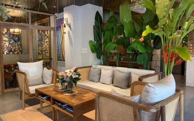 Sanae' Oldtown Hotel