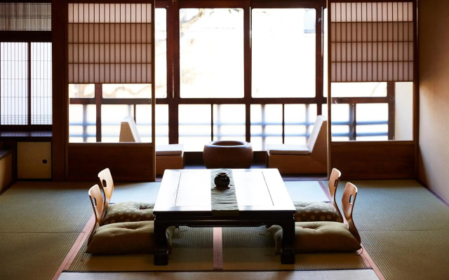 Nazuna Kyoto Nijo-jo