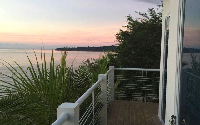 La Bella Beach House Cebu