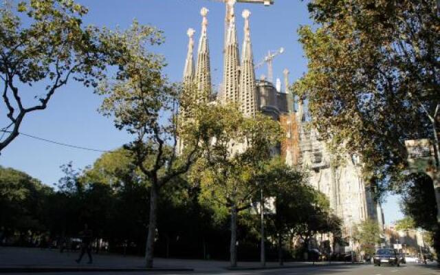 Quiet apartment! Sagrada Familia!