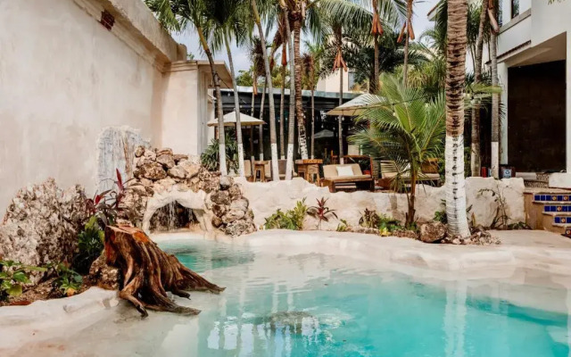 Enigmatic Hotel Experience