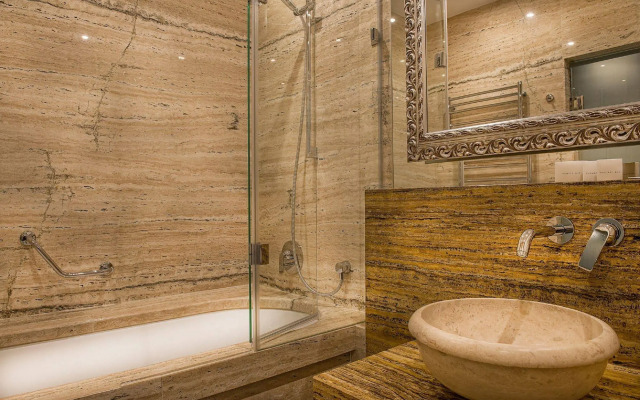 Villa Plaza Boutique Hotel & Spa