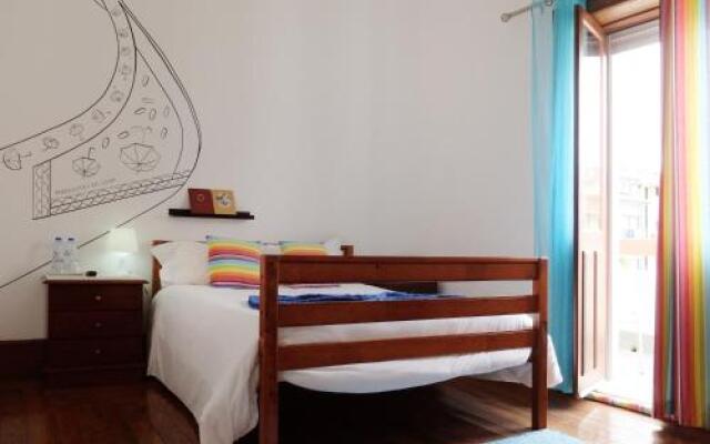 OC Salon Charm Hostel & Suites