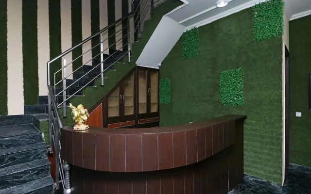 4Seasonz By OYO Rooms