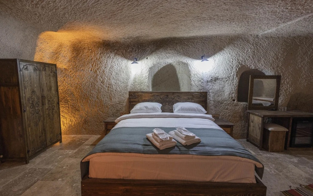 Kayaharman Cave Suites