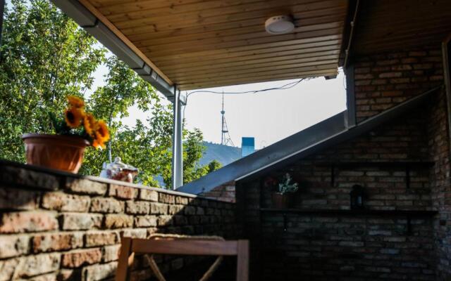 A lovely 2-bedroom apartment in central Tbilisi