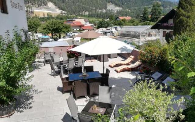 Pension Haus Tirol