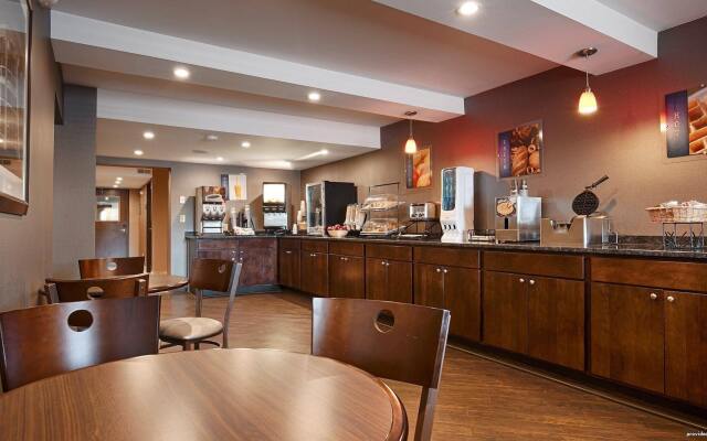 Best Western University Inn At Valparaiso