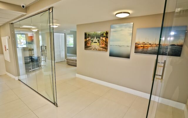 Coconut Grove Apartments by NUOVO