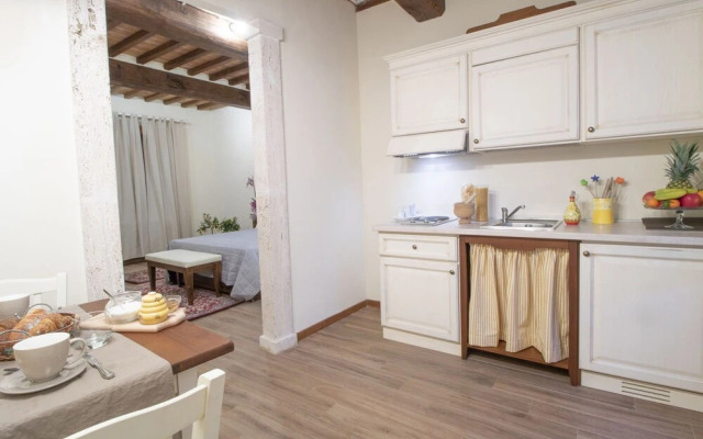 Borgo Carradori Lucignano