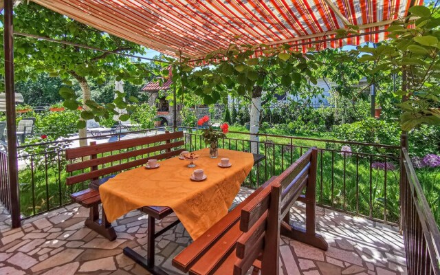 Awesome Apartment in Matulji With Wifi and 1 Bedrooms