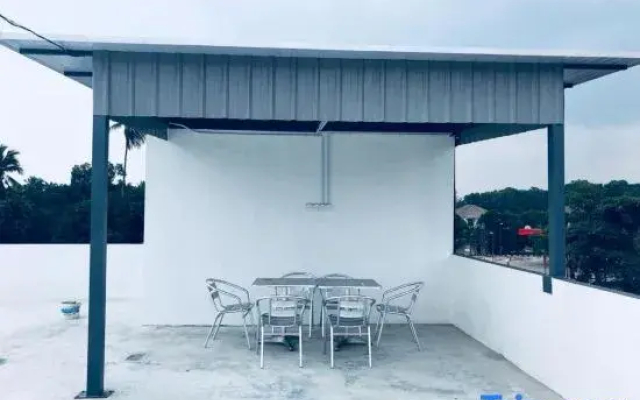 LunaStay (Shared Common Area)