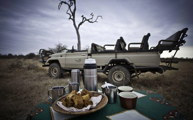 Sausage Tree Safari Camp