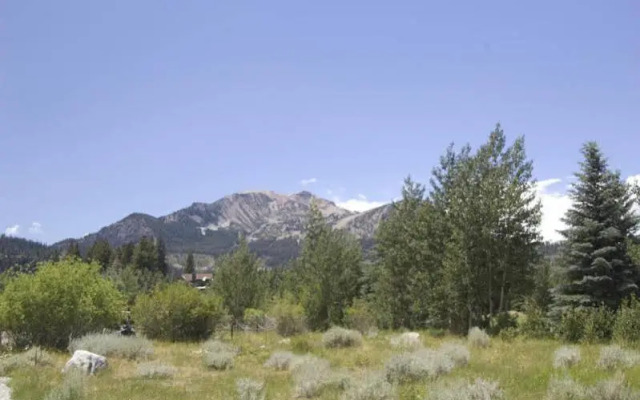 Snowcreek Resort