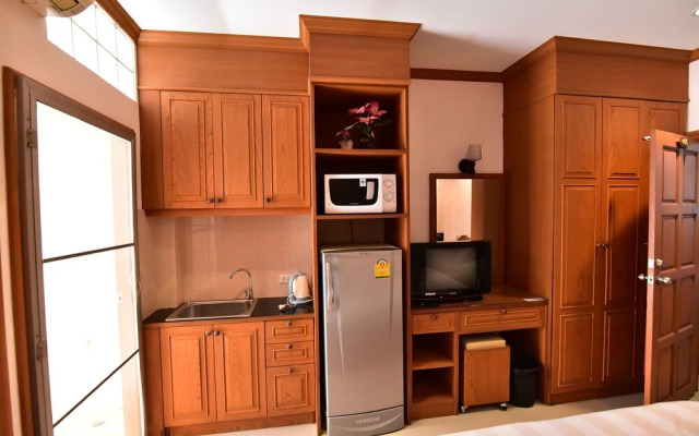 Thip House