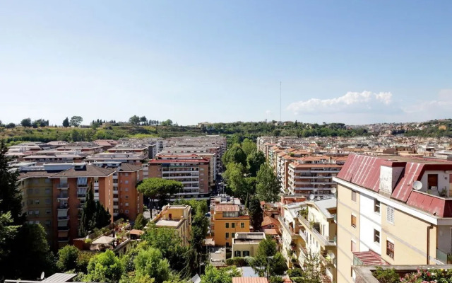 Luxury, Large Flat With Terrace on Vatican Walls