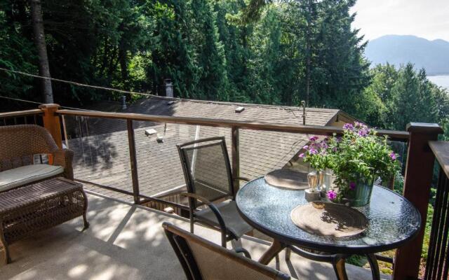 The Fraser River's Edge B&B Lodge
