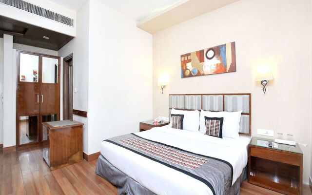 OYO 15134 Hotel Downtown