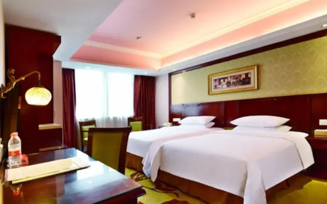 Vienna Hotel Shenzhen Railway station