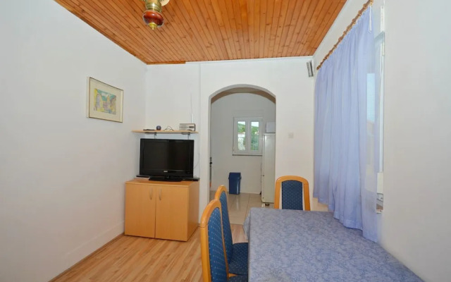 Apartments Tonći and Iris