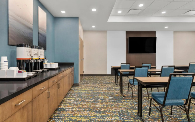 Hampton Inn By Hilton Cornwall