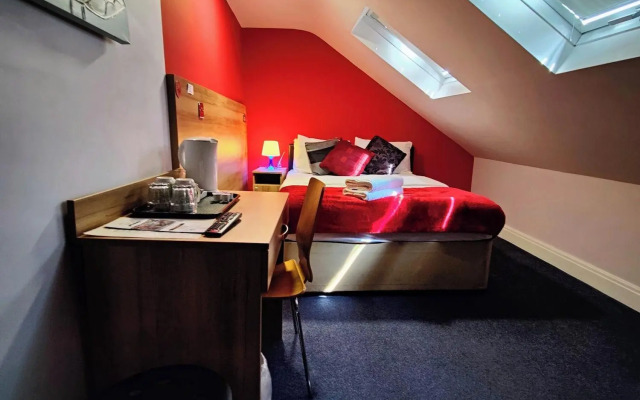 Wellesley Hotel