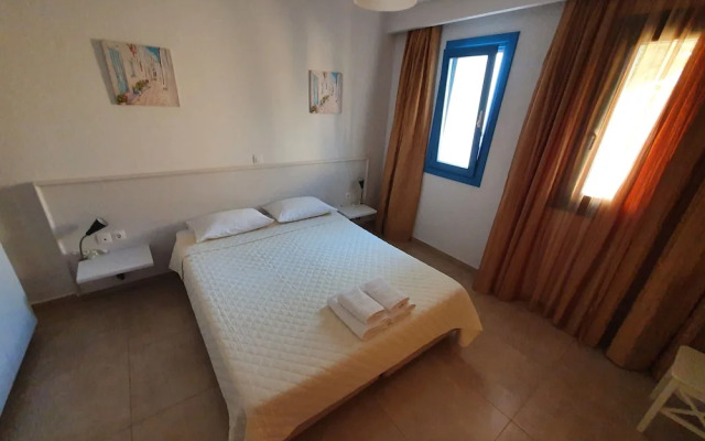 Finiki Villas