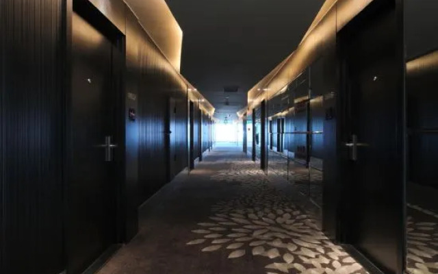 Crystal Jining High tech Zone Wanda Plaza Hotel