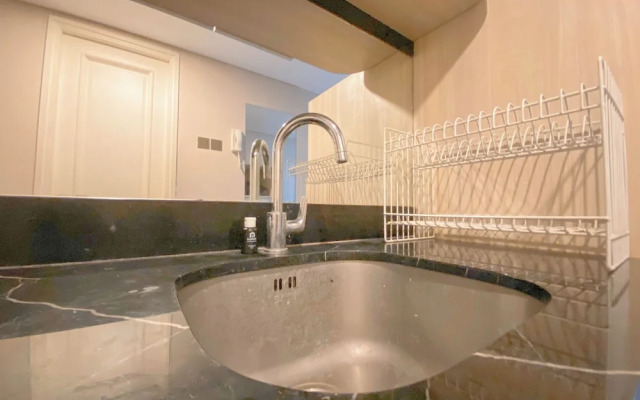 Strategic And Homey Studio At Marquis De Lafayette Apartment