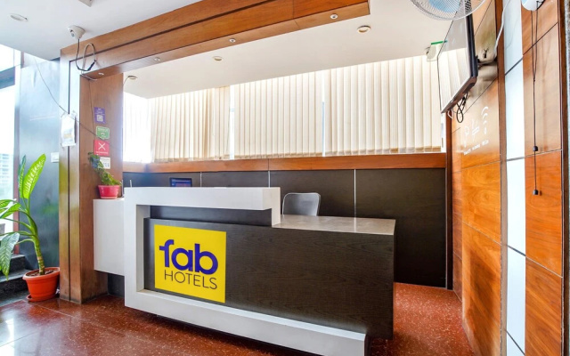 FabHotel Emirates Suites