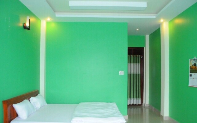 Huong Mai Glamorous Homestay