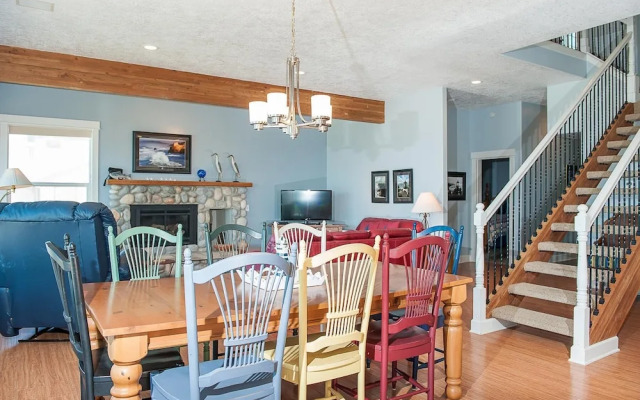 Roads End Light House