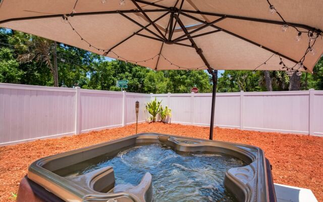 Saint Joseph Suites Down Town Tampa