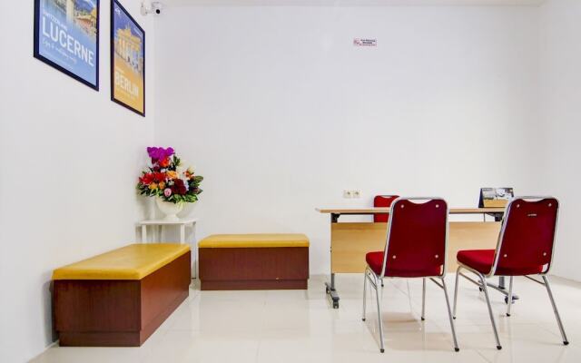 OYO 90322 Joy Homestay Near Bella Terra Lifestyle Center