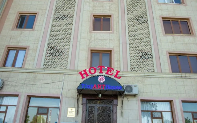 Hotel Tiny Art House