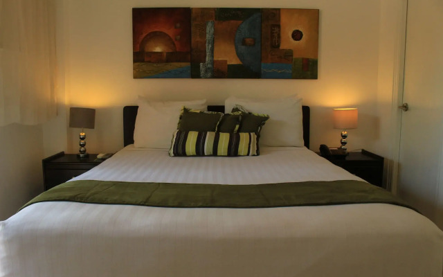 Albrook Inn