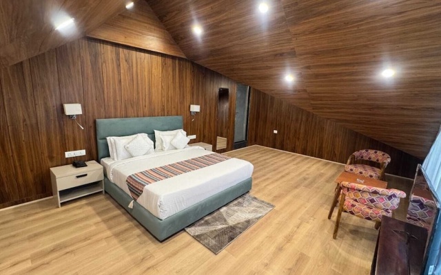 Emroz By Kings Resort